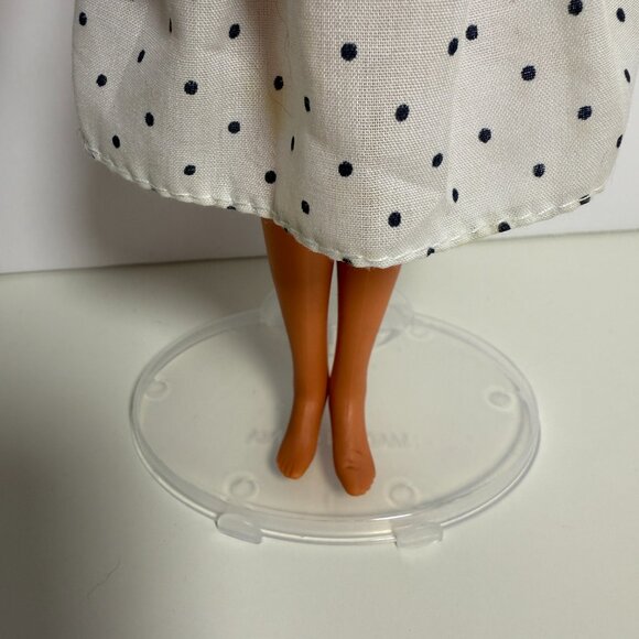 Hasbro vintage Maxi doll with white and black vintage dress - Picture 4 of 12